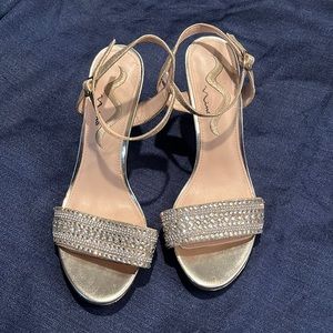 Sz 7.5 glittery gold open toe with 3 1/2” heel